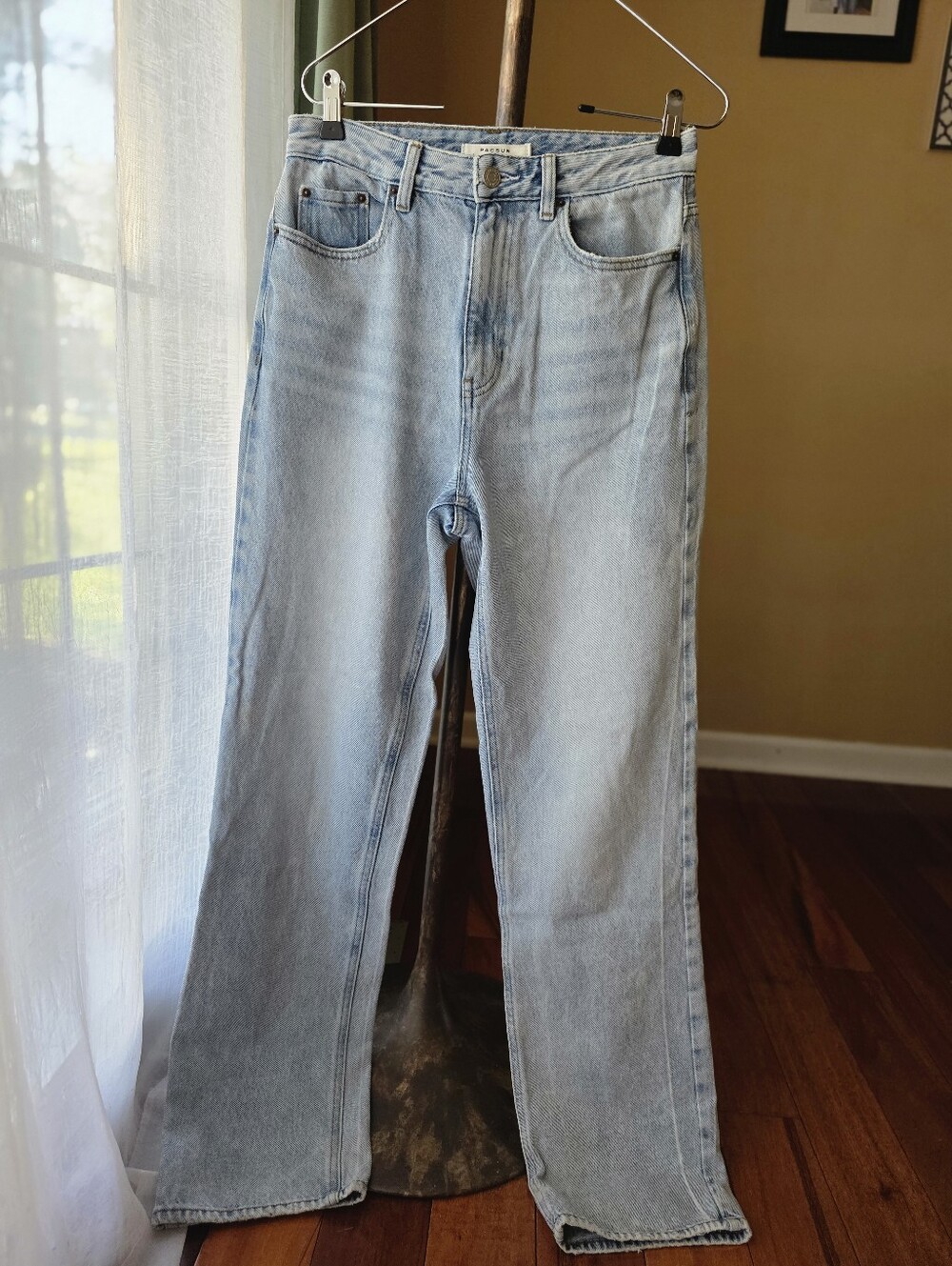 Pacsun Light Wash 90's Boyfriend High Waist Baggy Wide Leg Jeans - Size 27